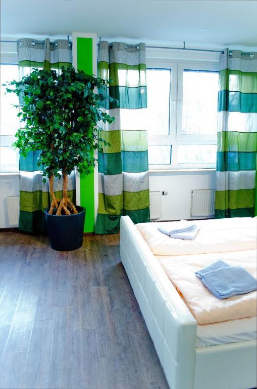 Hostel Nanina Gröbenzell Εξωτερικό φωτογραφία